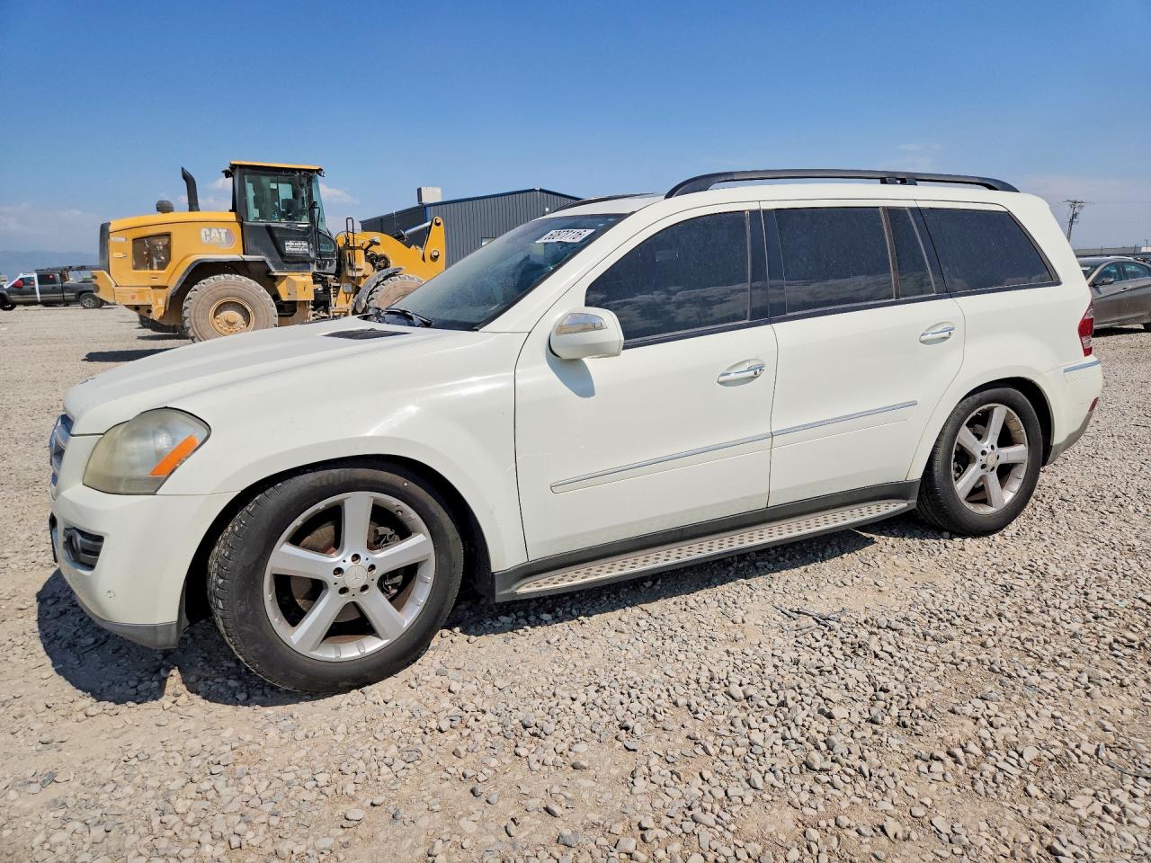 2009 Mercedes-Benz GL 320, VIN 4JGBF25E19A477014 — Side