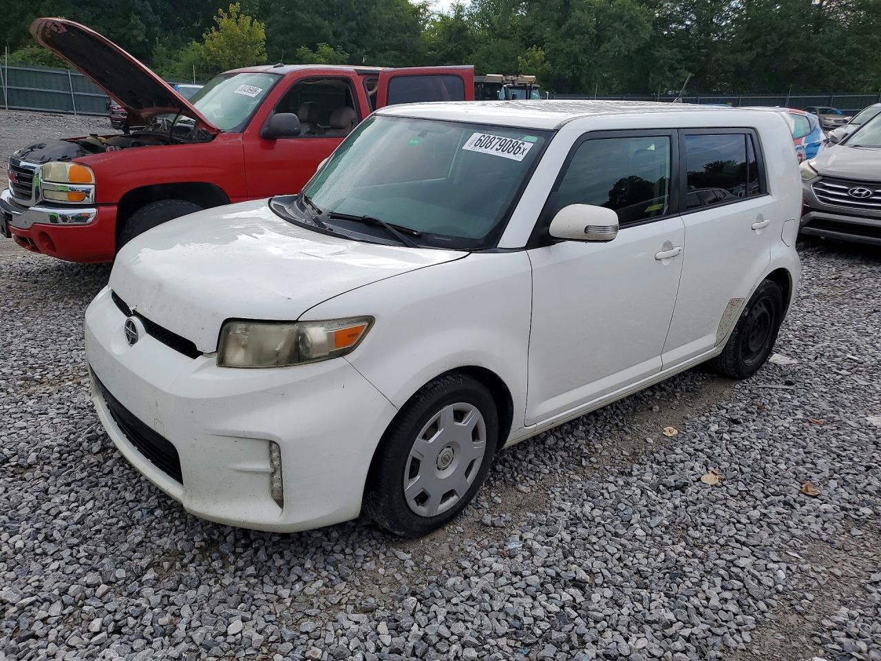 2013 Scion xB, VIN JTLZE4FE6DJ047248 — Front end