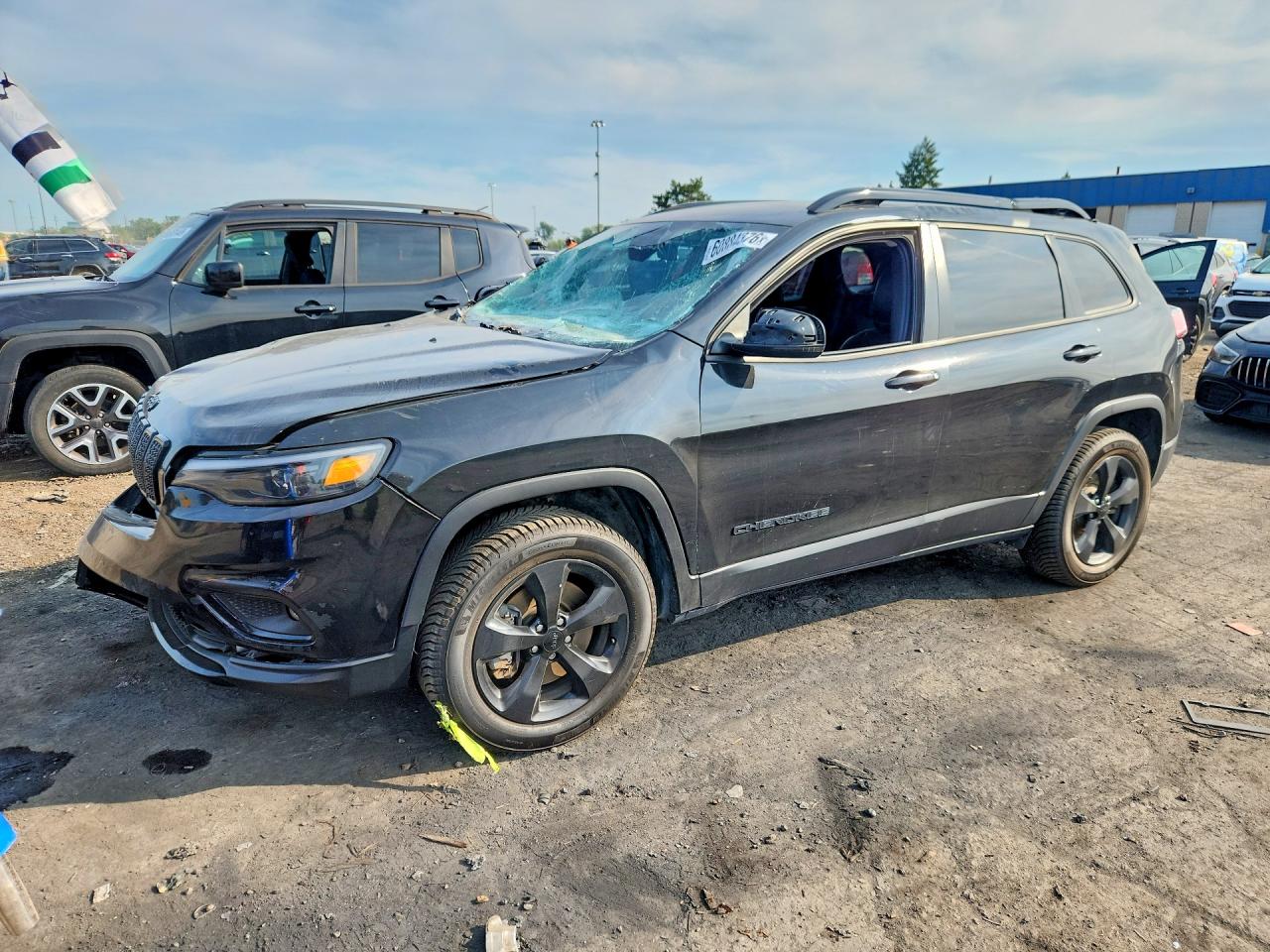 2019 Jeep Cherokee Altitude, VIN 1C4PJMLB3KD400694 — Roof