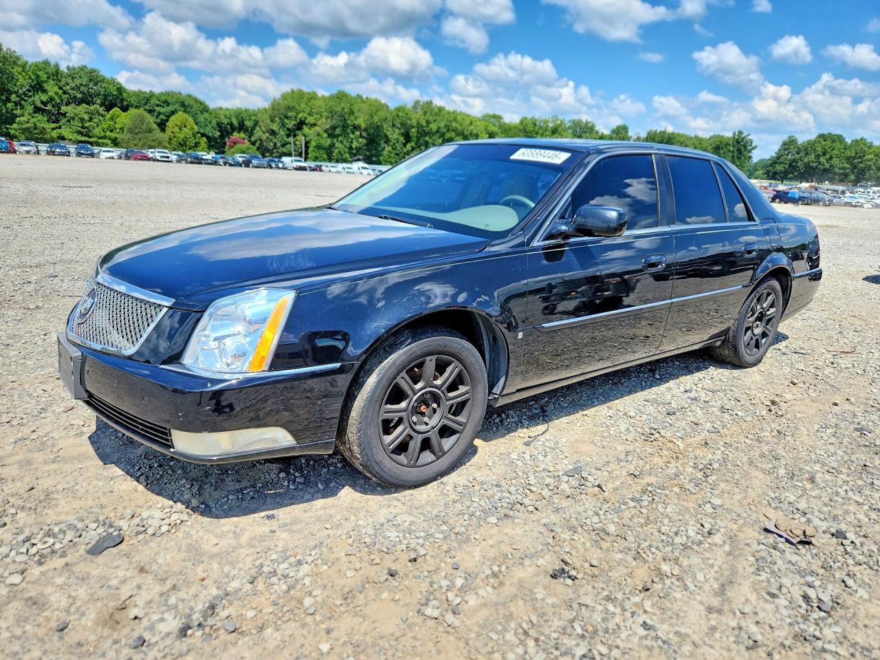 2006 Cadillac DTS 1SC, VIN 1G6KD57Y26U219259 — Minor dents and scratches
