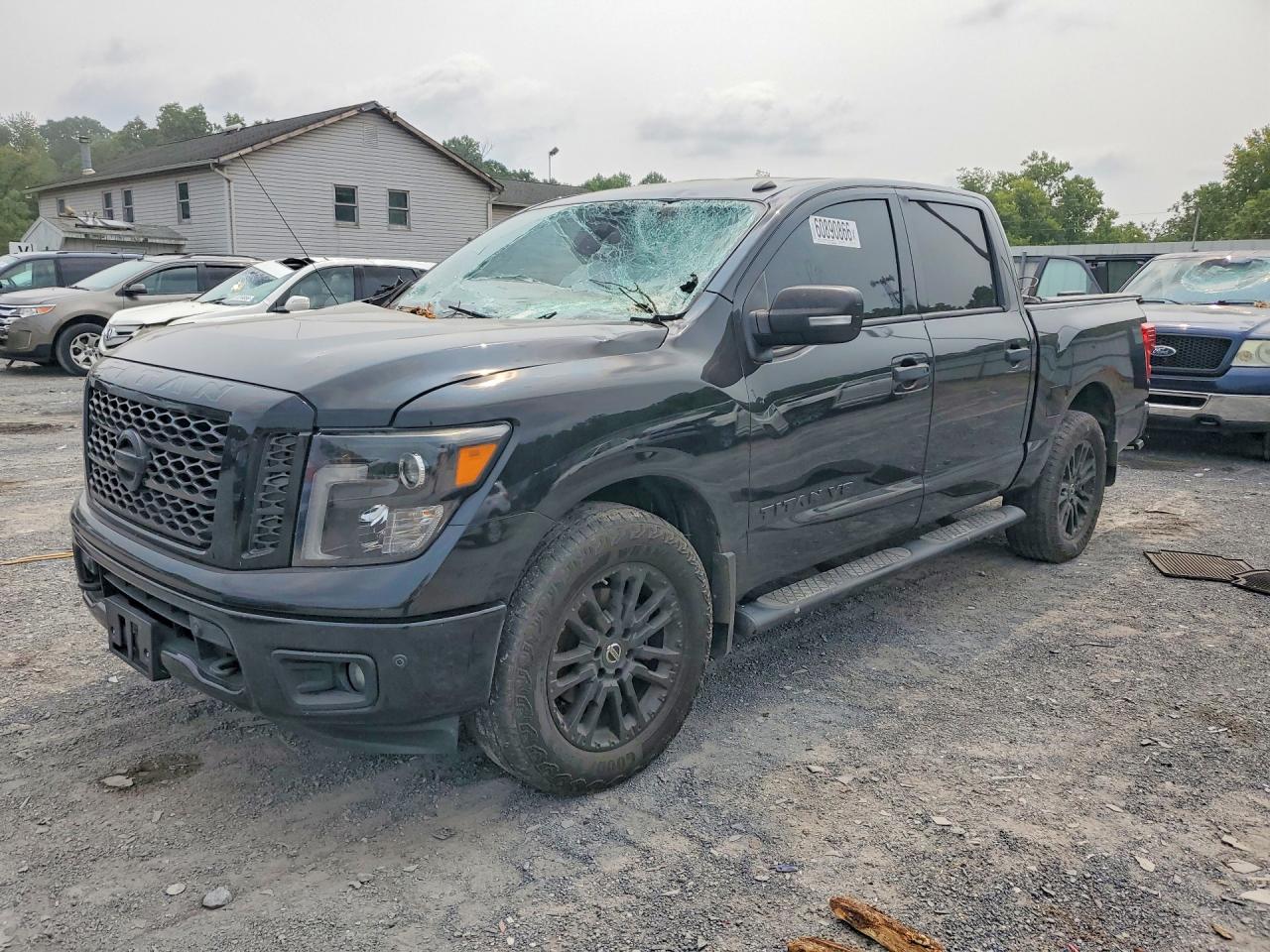 2019 Nissan Titan Platinum Reserve, VIN 1N6AA1E51KN527818 — Rear end