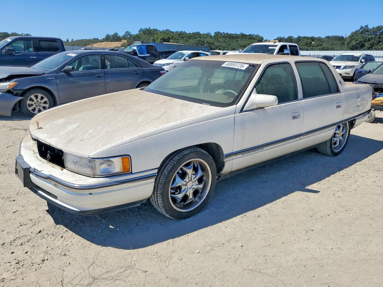 1995 Cadillac DeVille, VIN 1G6KD52B6SU275301 — Front end