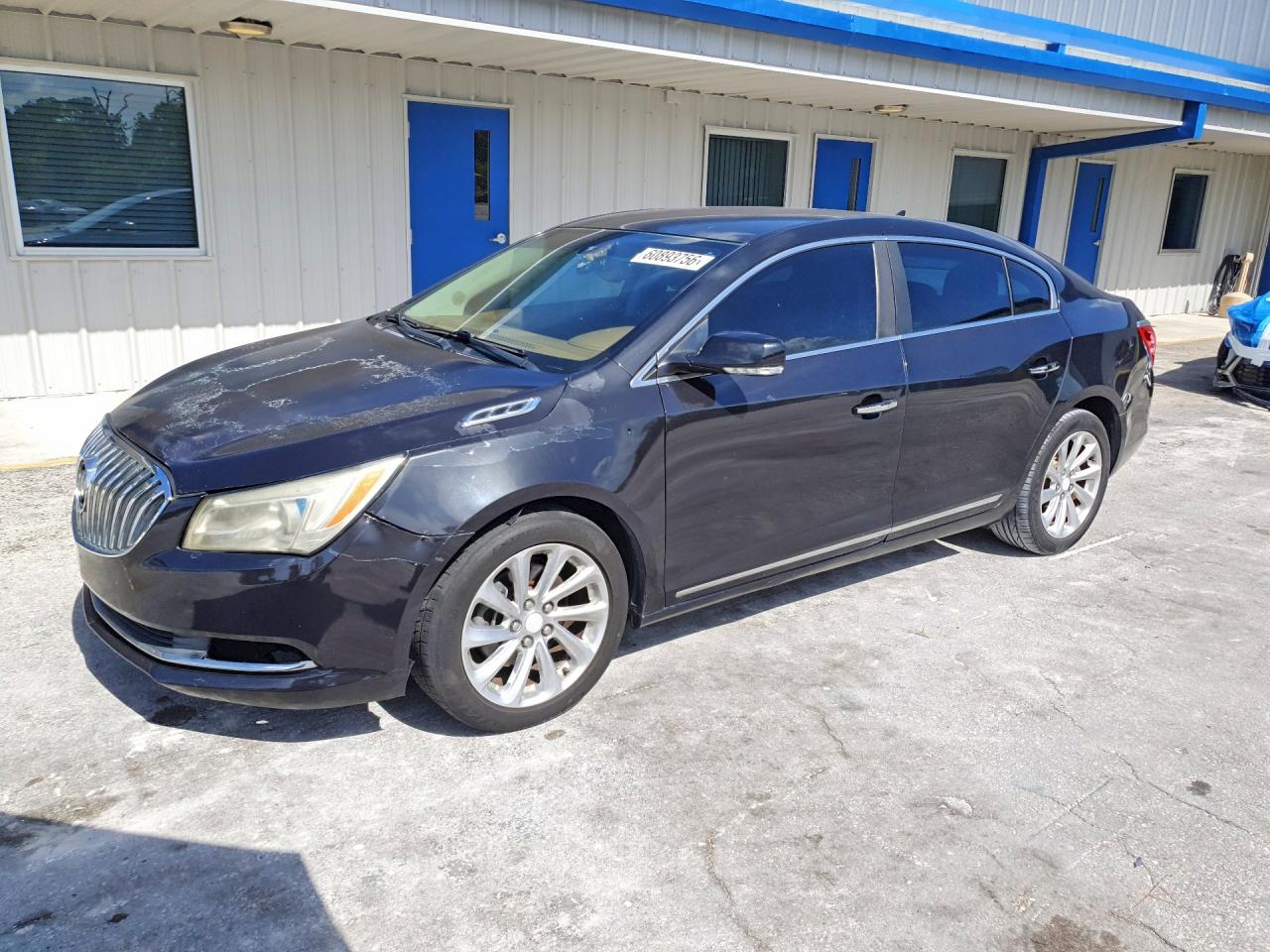 2014 Buick LaCrosse Leather, VIN 1G4GB5G35EF101170 — Мелкие вмятины и царапины