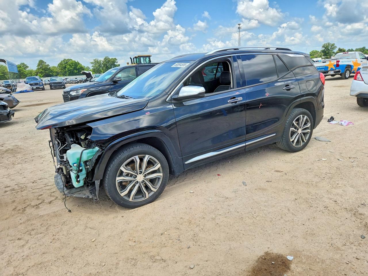 2019 GMC Terrain Denali, VIN 3GKALSEX5KL356337 — Перед