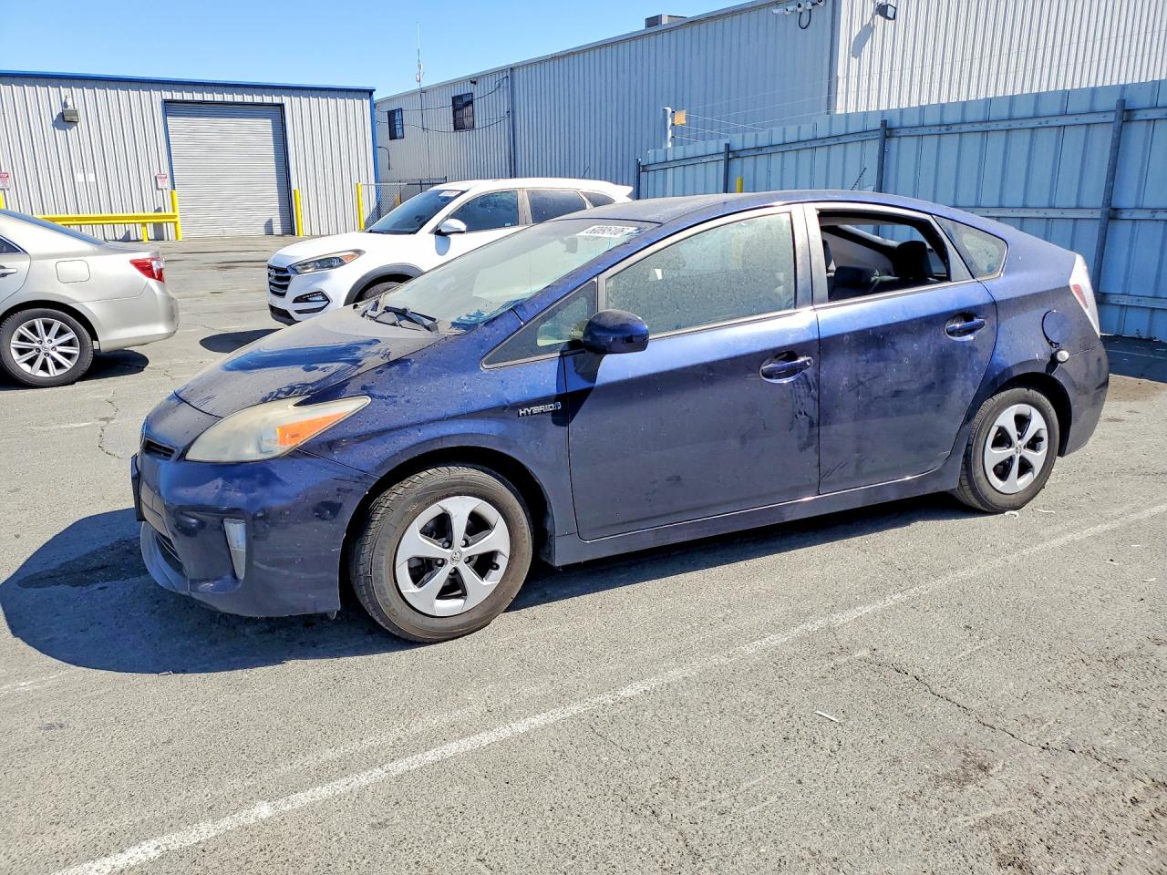 2012 Toyota Prius Three, VIN JTDKN3DU4C1524355 — Вандализм