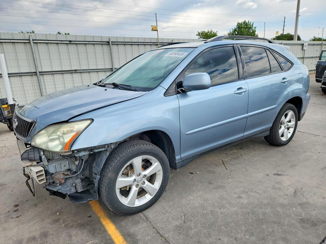 2005 Lexus RX 330, VIN JTJHA31U550079639 — Front end