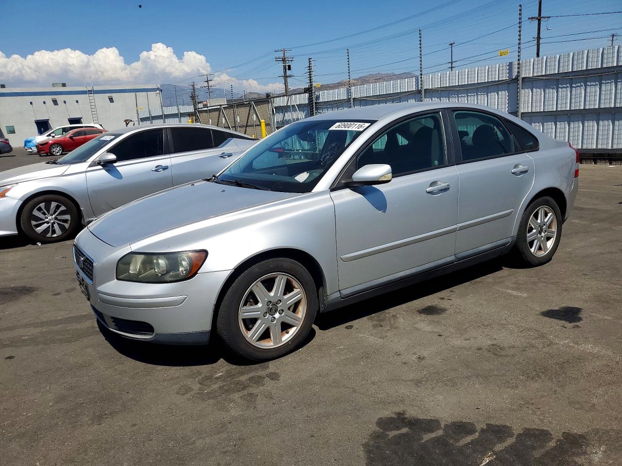 2006 Volvo S40 2.4L, VIN YV1MS390062202358 — Мелкие вмятины и царапины