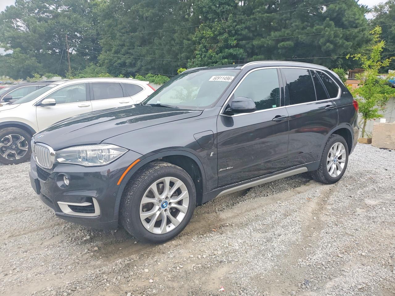 2018 BMW X5 xDrive40e, VIN 5UXKT0C5XJ0W00757 — Minor dents and scratches