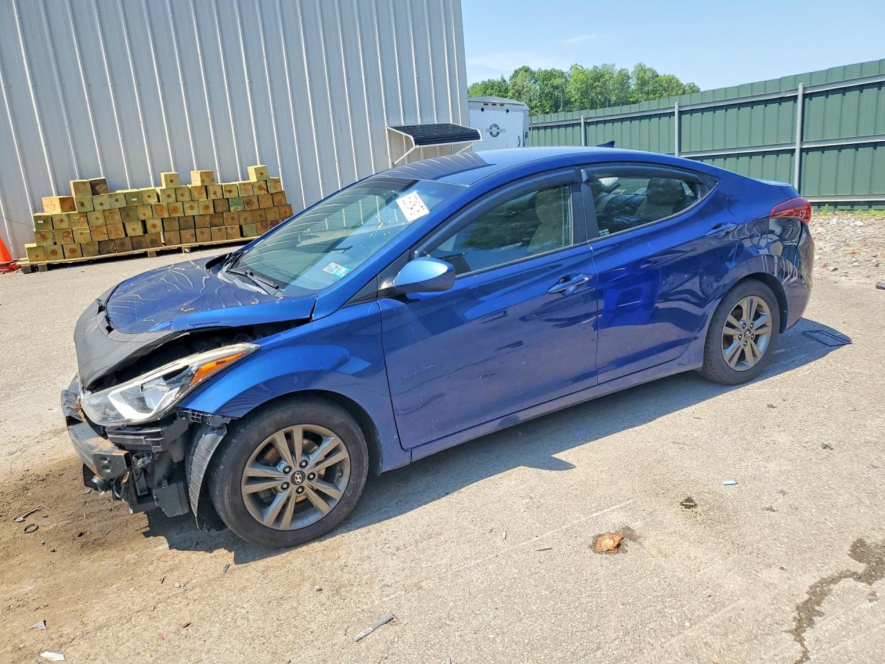 2016 Hyundai Elantra SE, VIN 5NPDH4AE0GH751303 — Front end