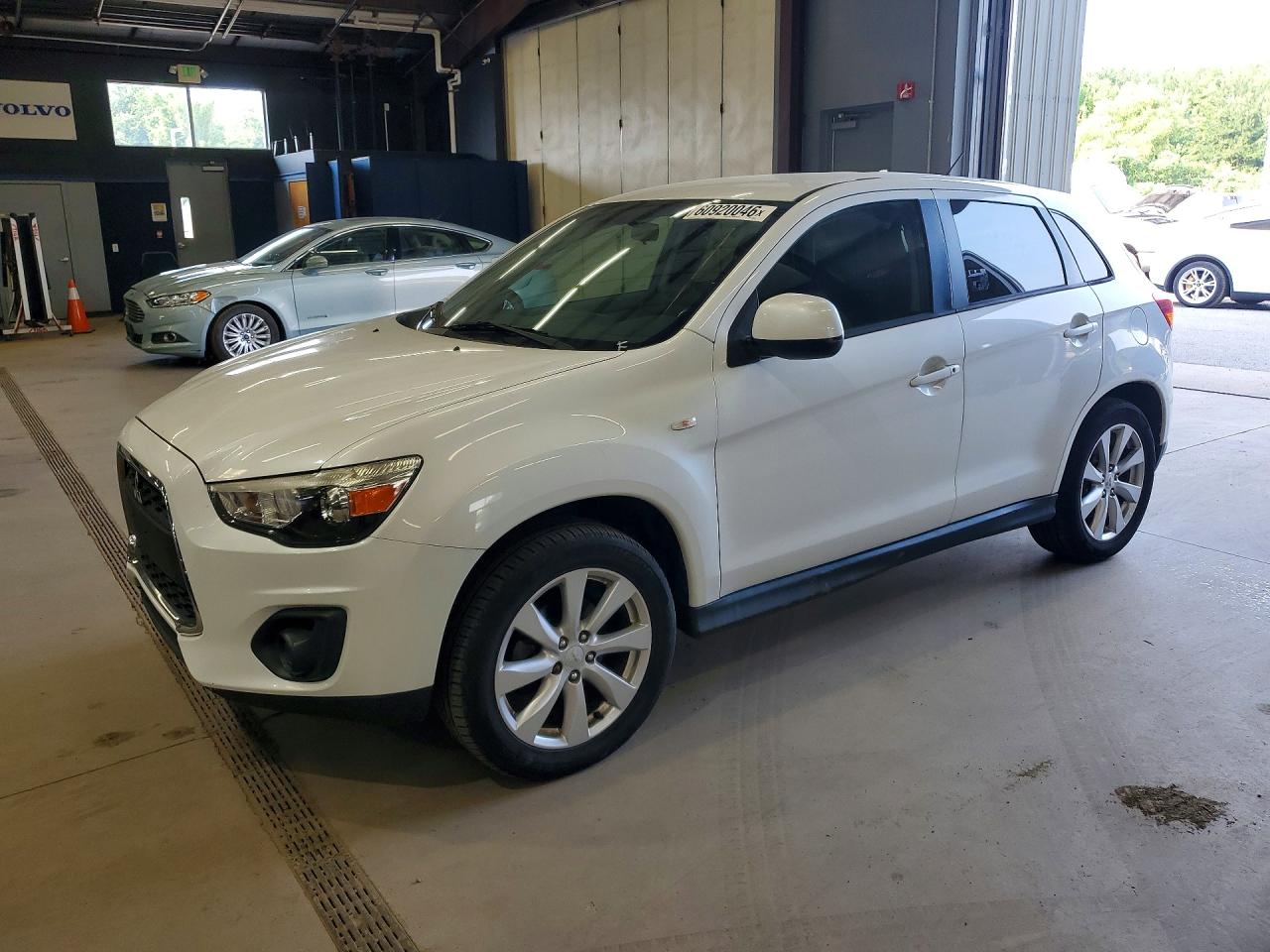 2015 Mitsubishi Outlander ES, VIN 4A4AR3AWXFE038418 — Undercarriage