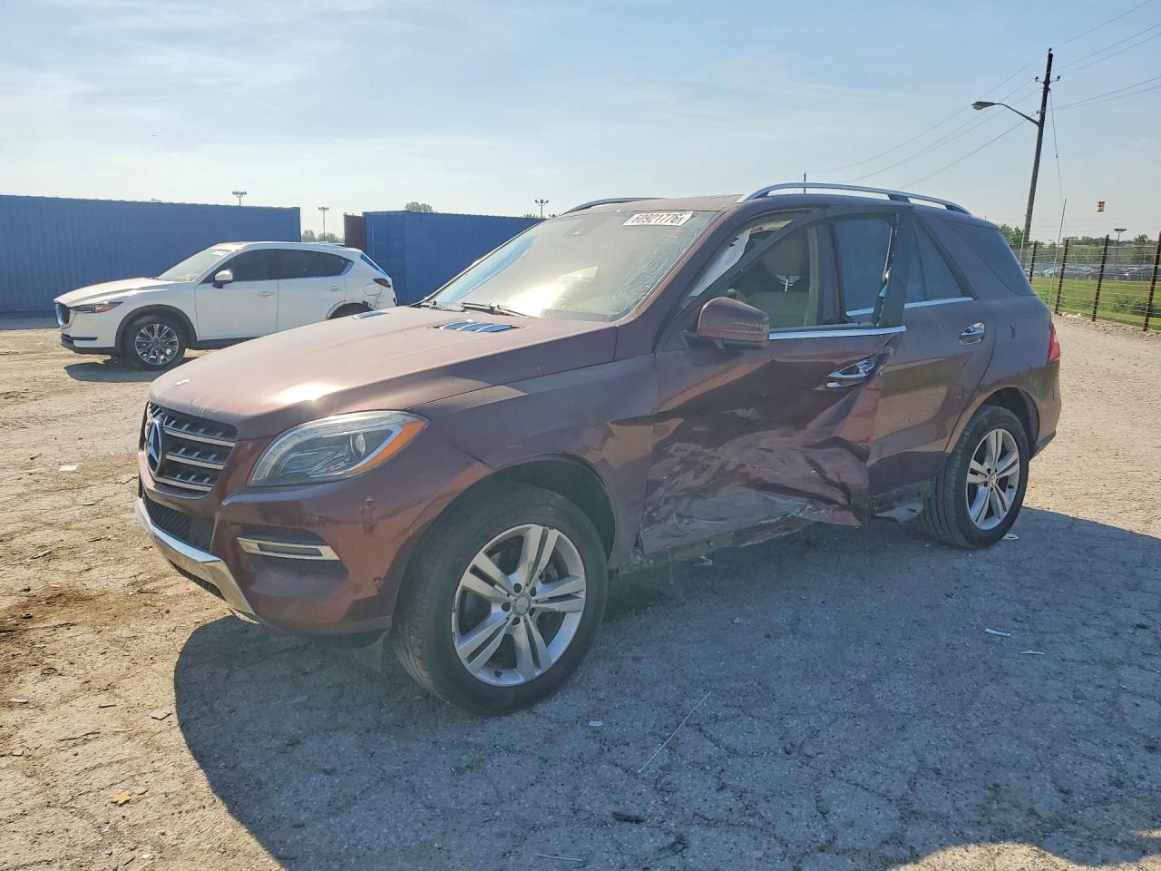 2015 Mercedes-Benz M 350, VIN 4JGDA5HB2FA538134 — Side