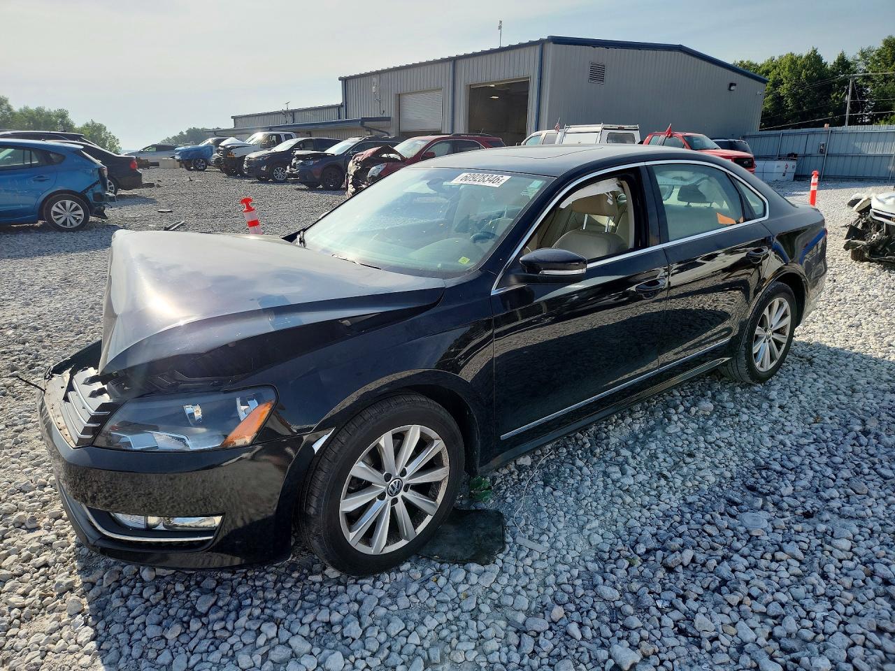 2013 Volkswagen Passat SEL, VIN 1VWCH7A32DC134971 — Front end