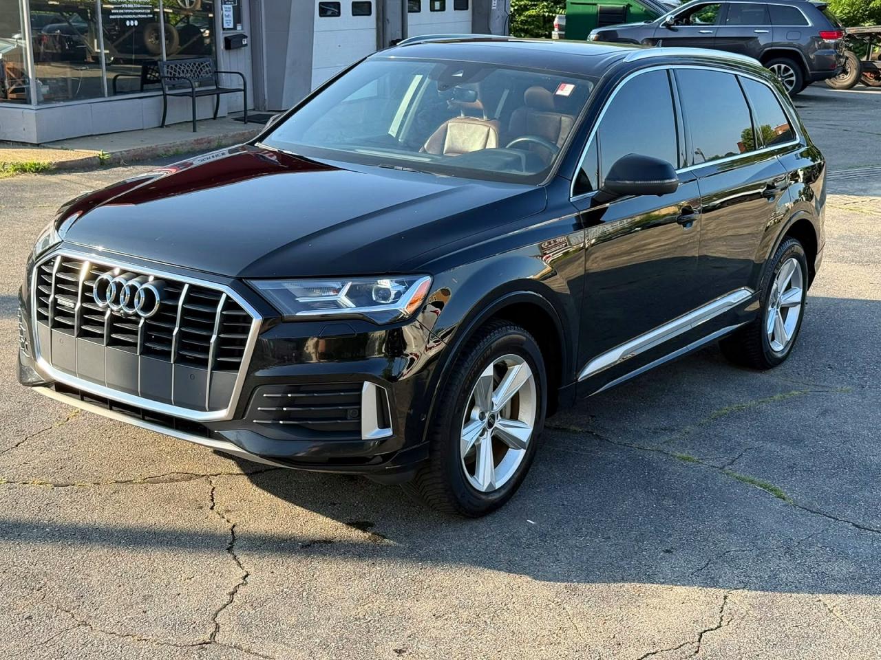 2021 Audi Q7 Premium, VIN WA1AJAF74MD039789 — Minor dents and scratches