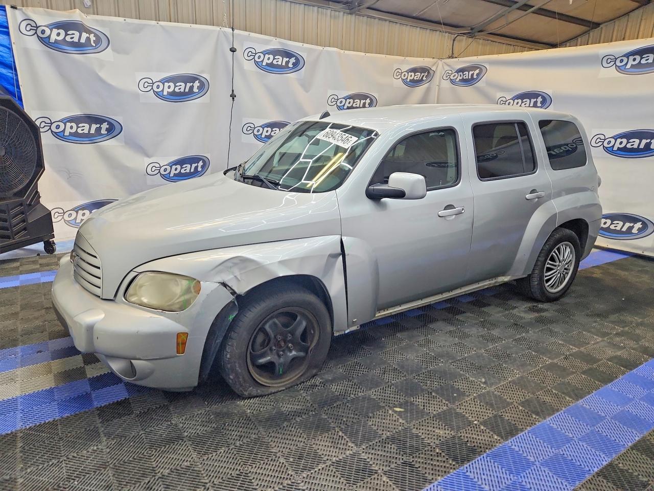 2009 Chevrolet HHR 1LT, VIN 3GNCA23B19S543955 — Front end