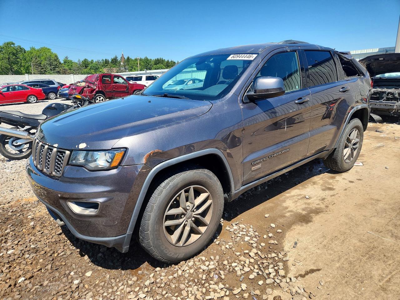 2016 Jeep Grand Cherokee 75th Anniversary, VIN 1C4RJFAG7GC451292 — Roof