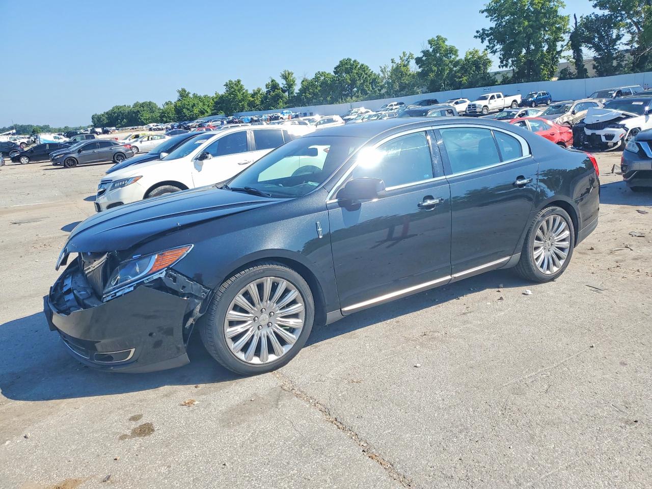 2013 Lincoln MKS, VIN 1LNHL9EK7DG604582 — Front end