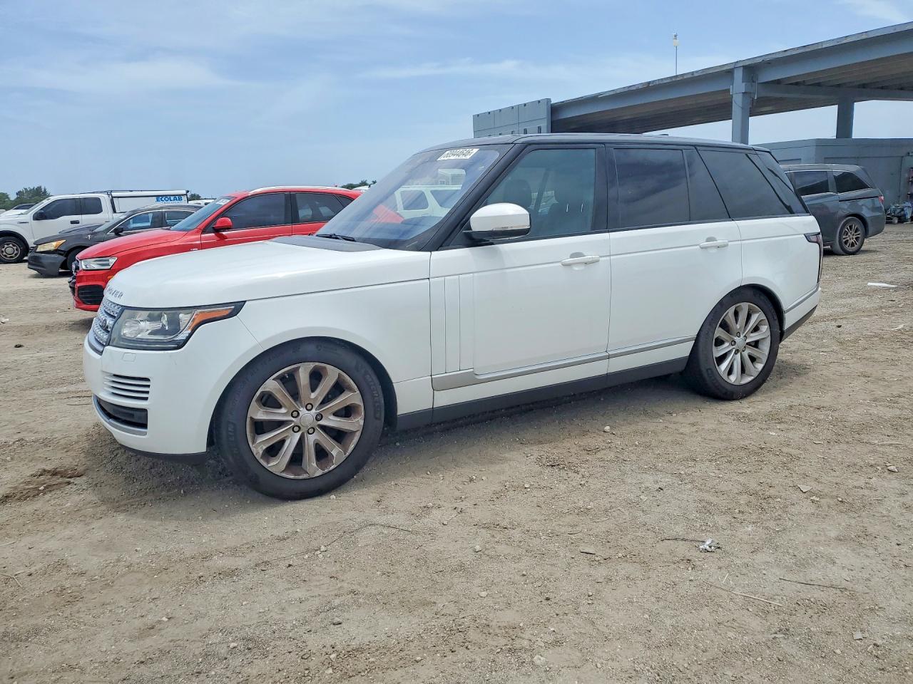 2017 Land Rover Range Rover HSE, VIN SALGS2FK5HA344032 — Minor dents and scratches
