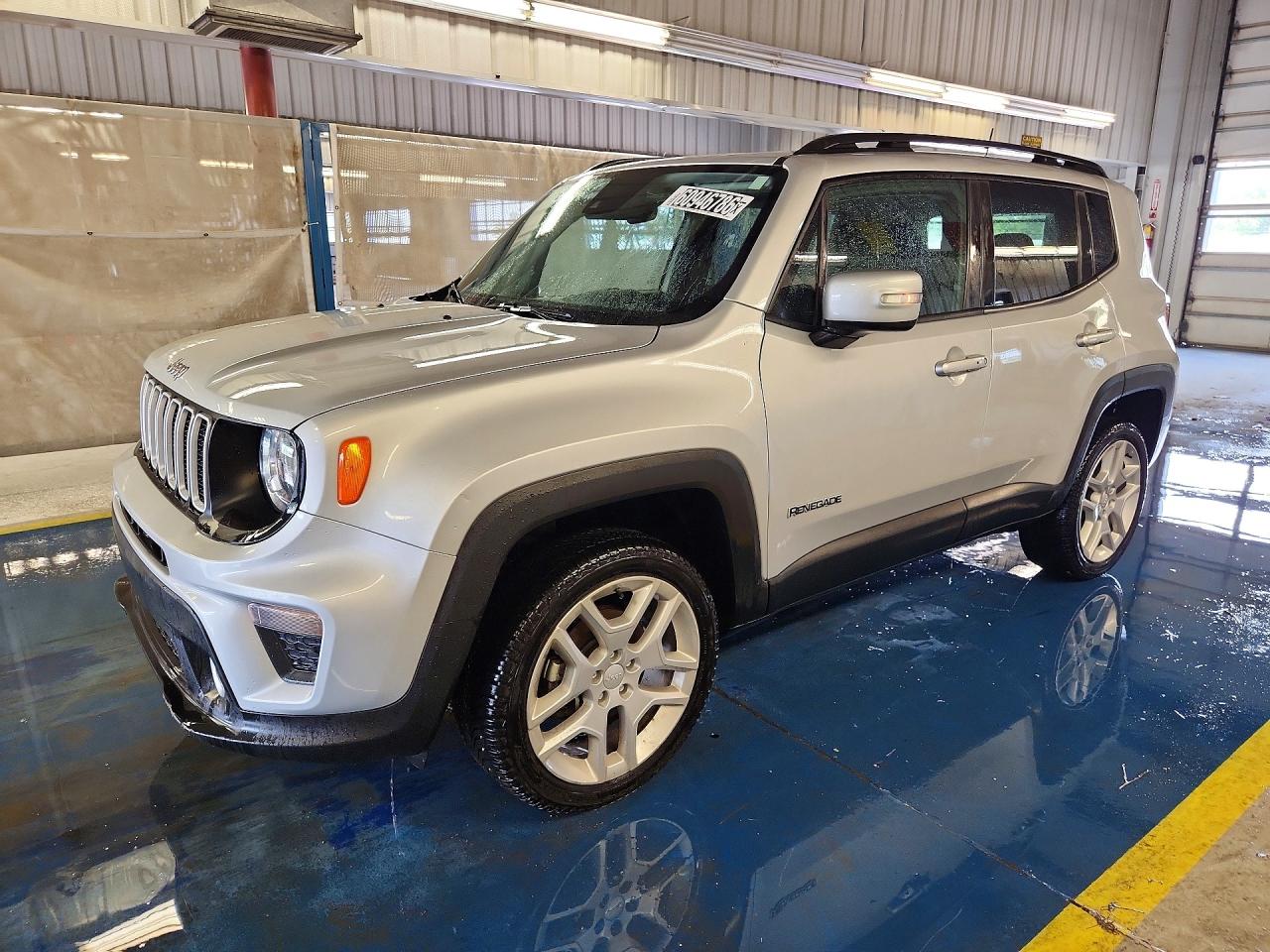 2021 Jeep Renegade Islander, VIN ZACNJDBB2MPM96859 — Minor dents and scratches