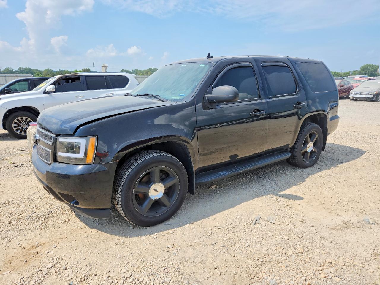 2007 Chevrolet Tahoe LS, VIN 1GNFK13037R369440 — Side