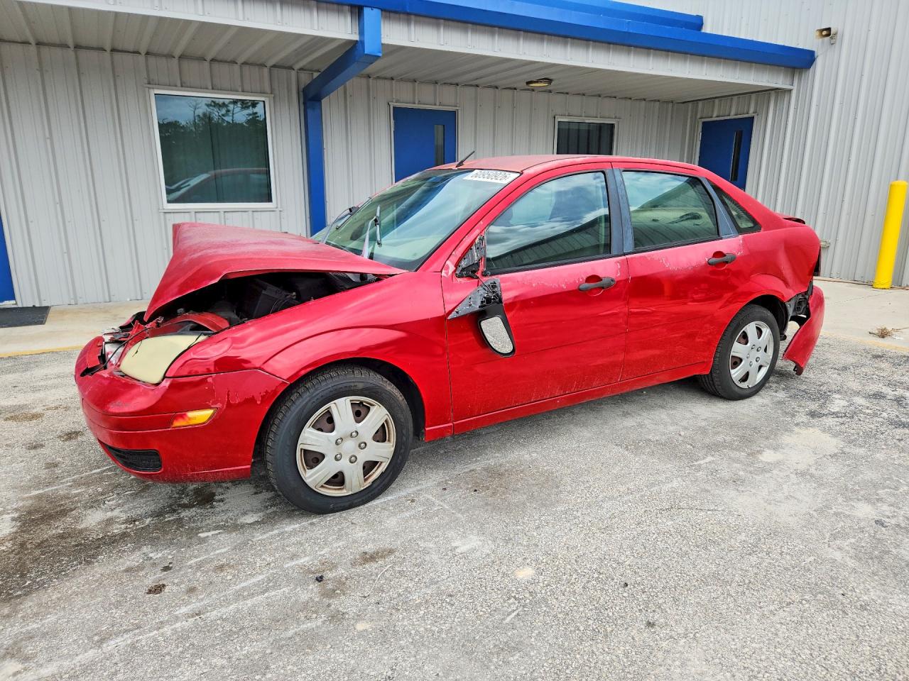 2005 Ford Focus S, VIN 1FAFP34N95W206036 — Front end