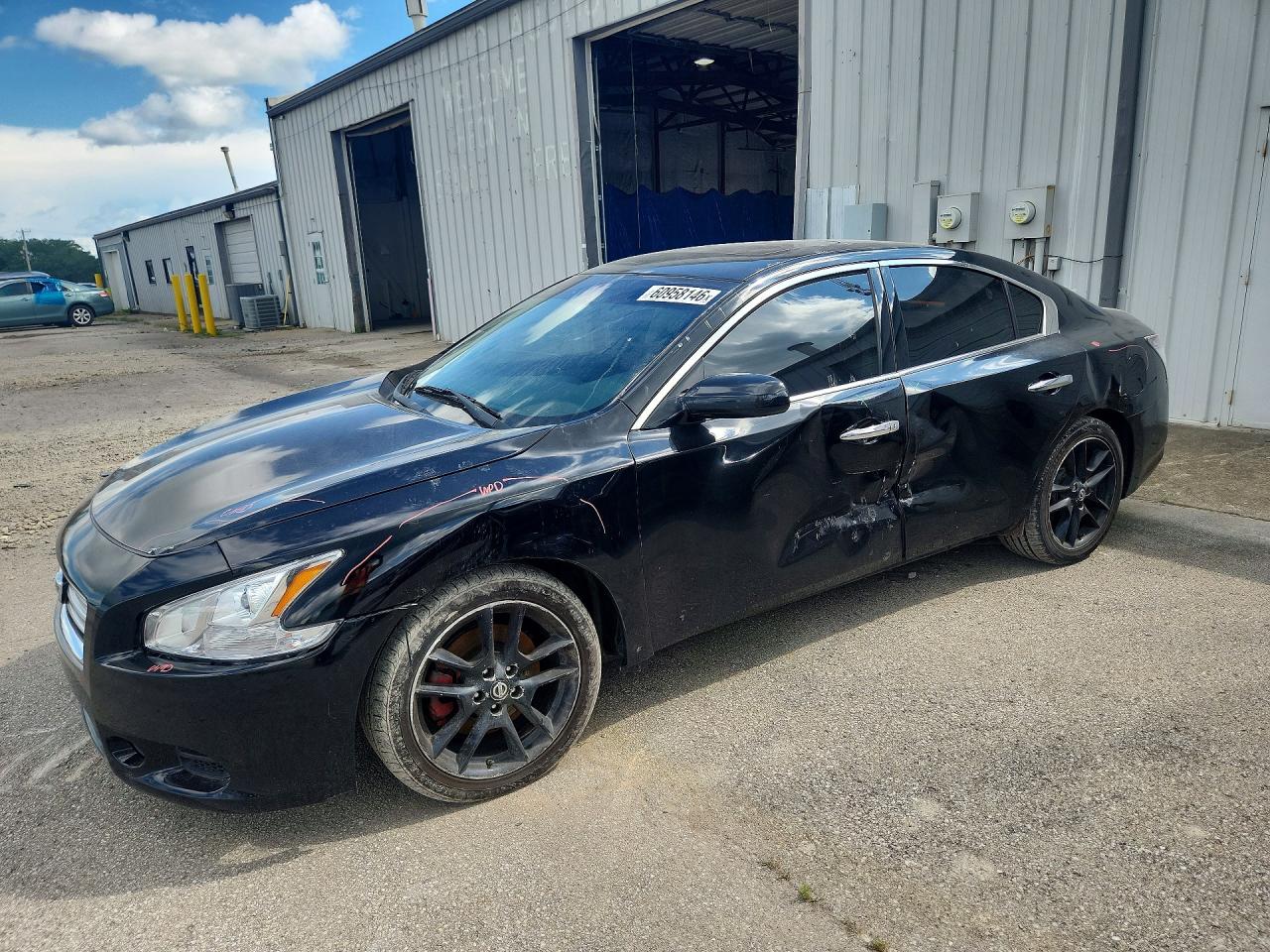 2012 Nissan Maxima S, VIN 1N4AA5AP2CC851946 — Бок
