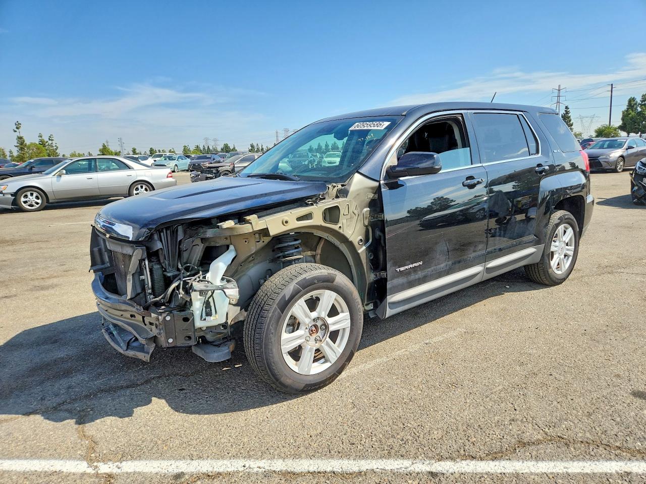 2016 GMC Terrain SLE, VIN 2GKALMEK2G6143468 — Front end