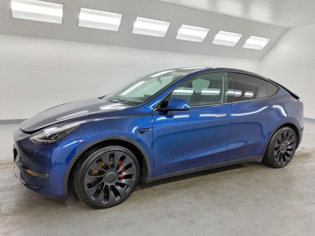 2022 Tesla Model Y Performance, VIN 7SAYGDEF6NF389239 — Rear end