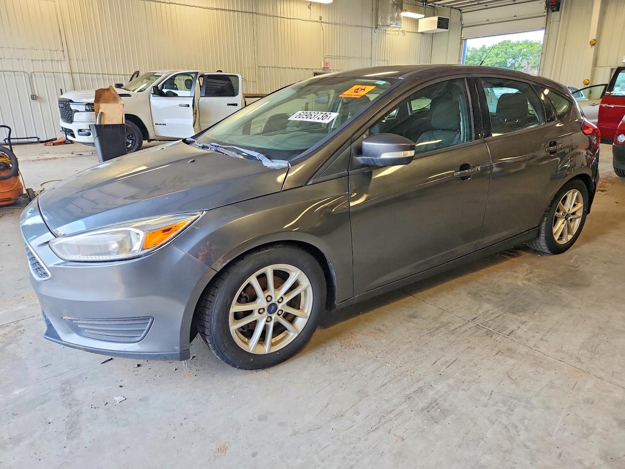 2016 Ford Focus SE, VIN 1FADP3K23GL323566 — Rear end