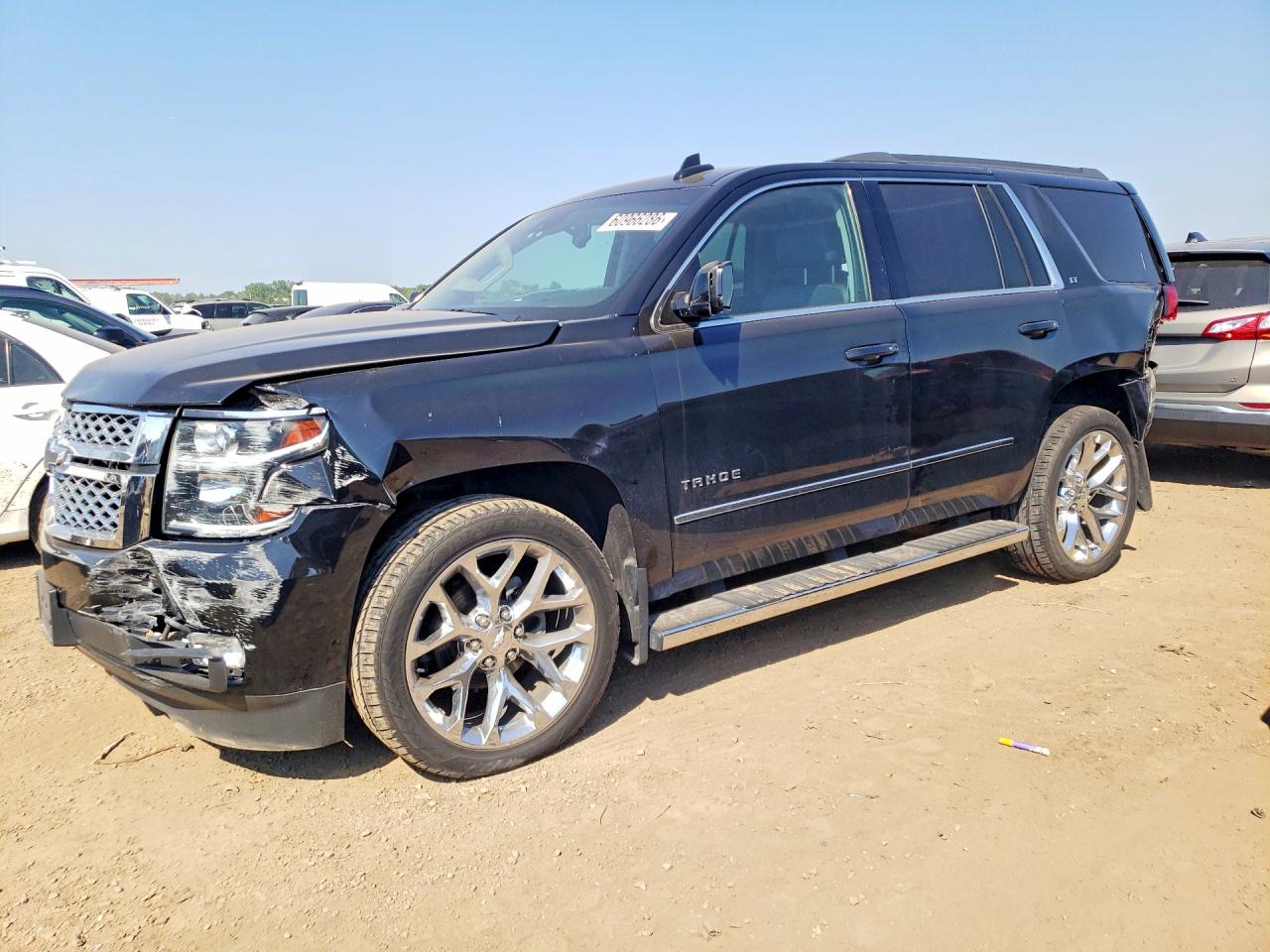 2016 Chevrolet Tahoe LT, VIN 1GNSKBKCXGR413272 — Перед
