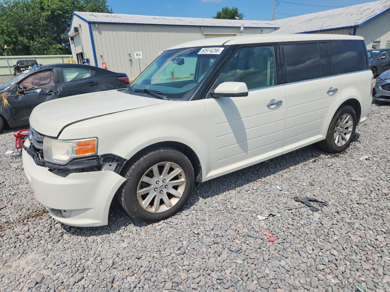 2010 Ford Flex SEL, VIN 2FMHK6CC9ABA74146 — Перед