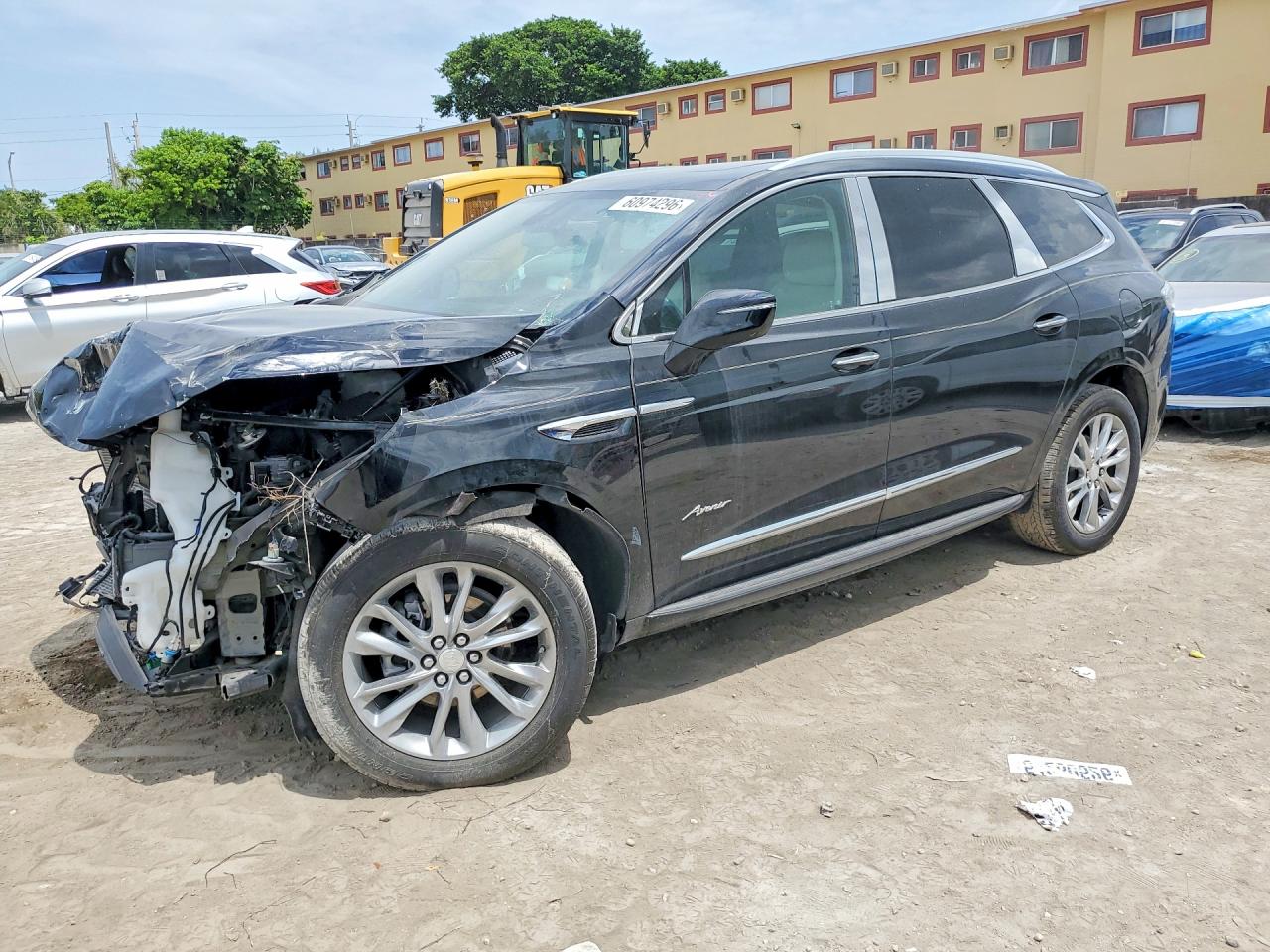 2022 Buick Enclave Avenir, VIN 5GAERDKW7NJ185350 — Front end