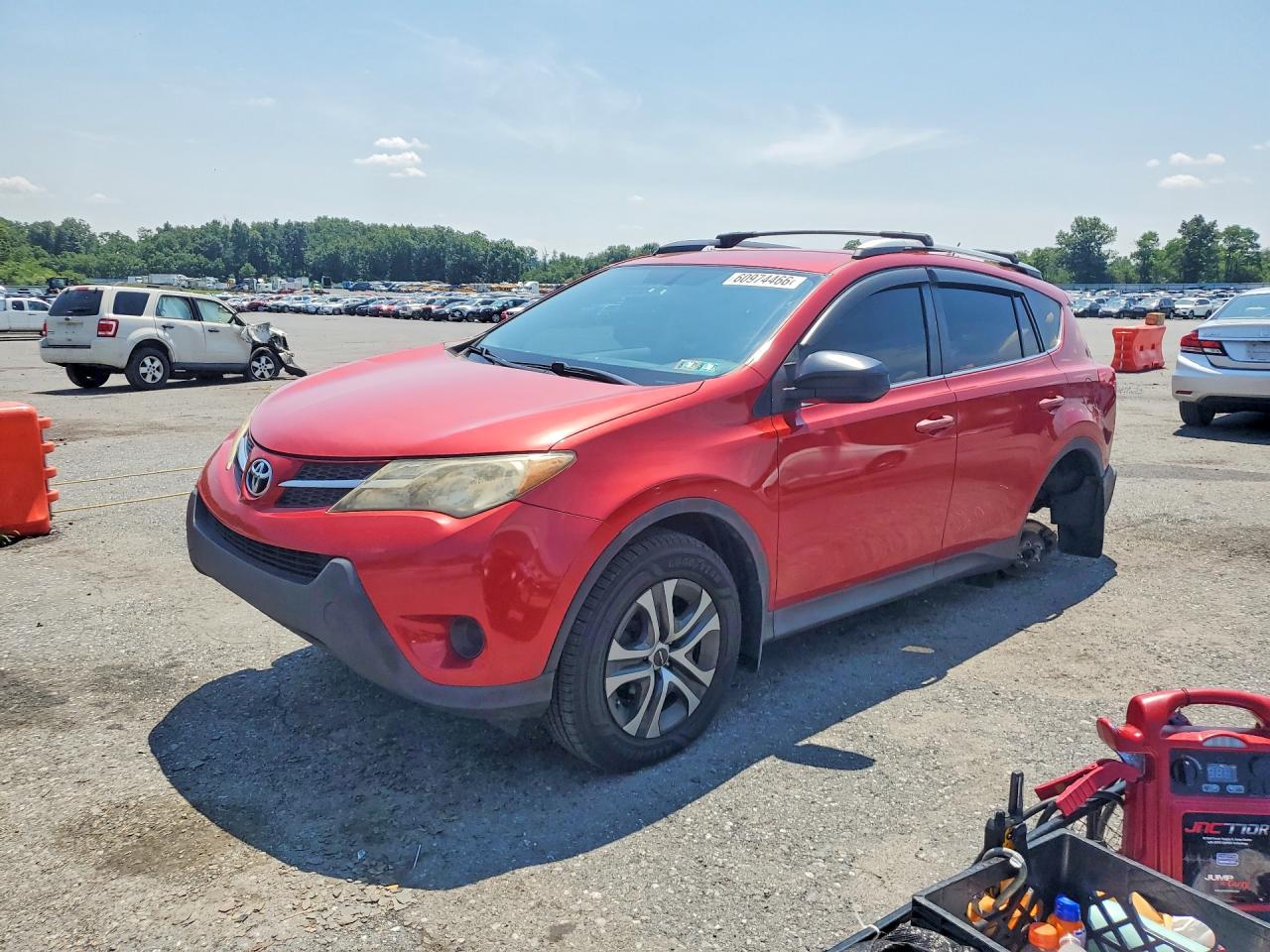 2013 Toyota RAV4 LE, VIN 2T3BFREV1DW033204 — Undercarriage