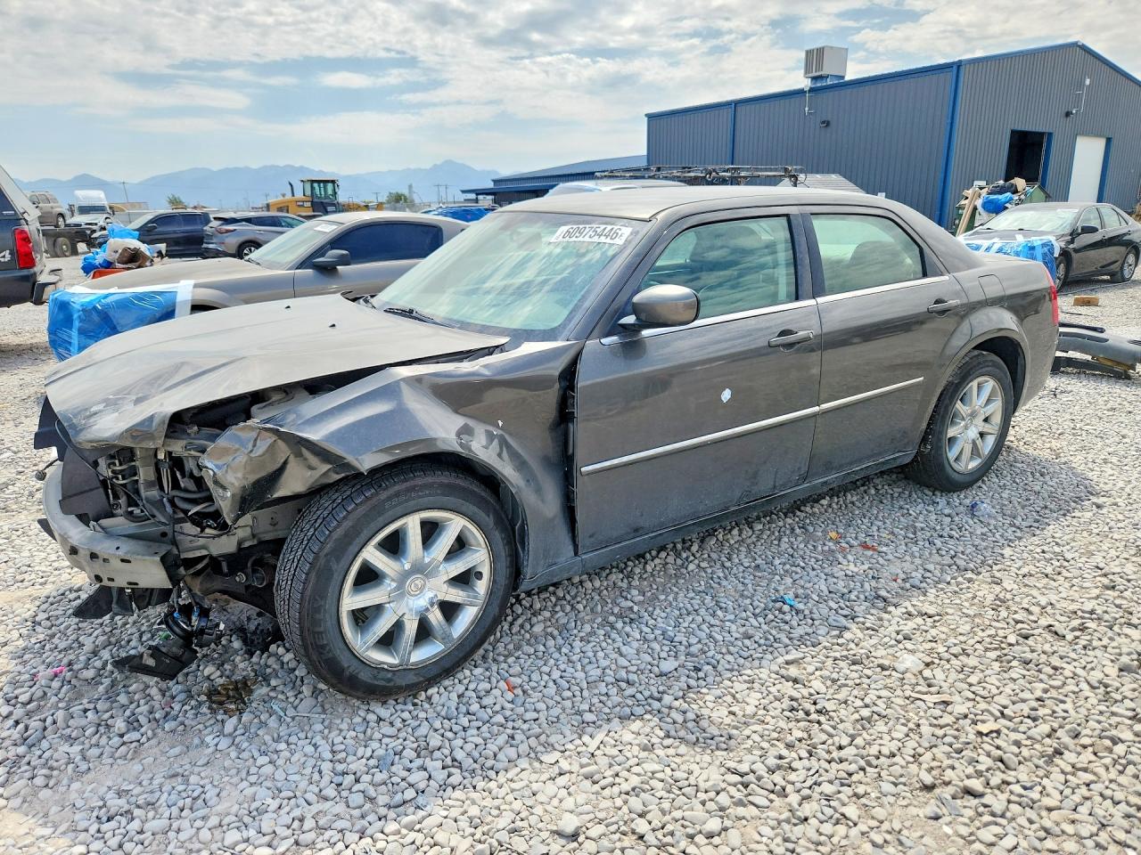 2009 Chrysler 300 Touring, VIN 2C3LA53V49H574712 — Front end