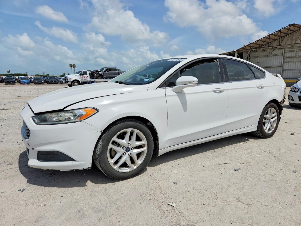 2015 Ford Fusion SE, VIN 3FA6P0H7XFR113220 — Rear end