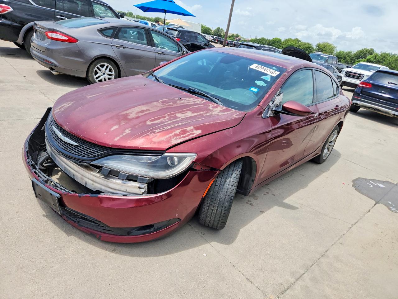 2015 Chrysler 200 S, VIN 1C3CCCBB5FN550301 — Front end
