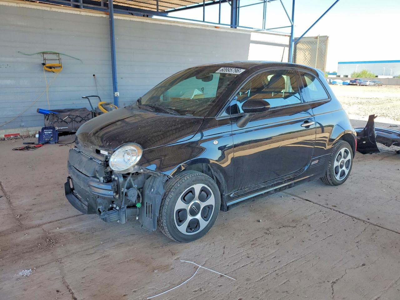 2016 FIAT 500e, VIN 3C3CFFGE3GT229466 — Front end