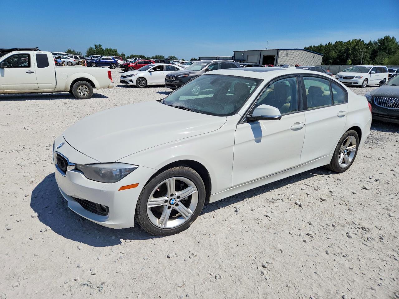 2013 BMW 3 Series 328i xDrive, VIN WBA3B5G55DNP40509 — Normal wear