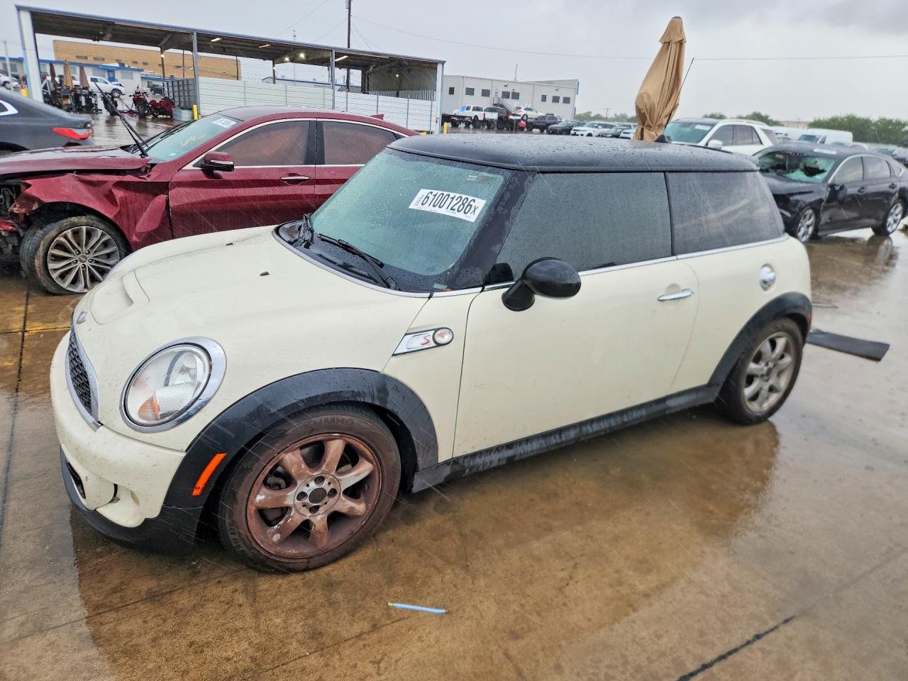 2013 MINI Hardtop S, VIN WMWSV3C55DT389741 — Normal wear