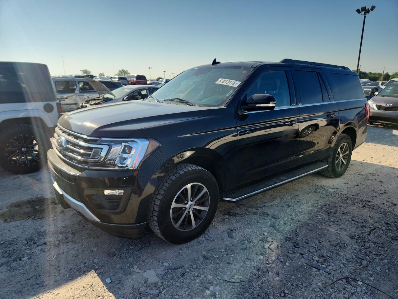 2018 Ford Expedition Max XLT, VIN 1FMJK1JT1JEA26278 — Rear end