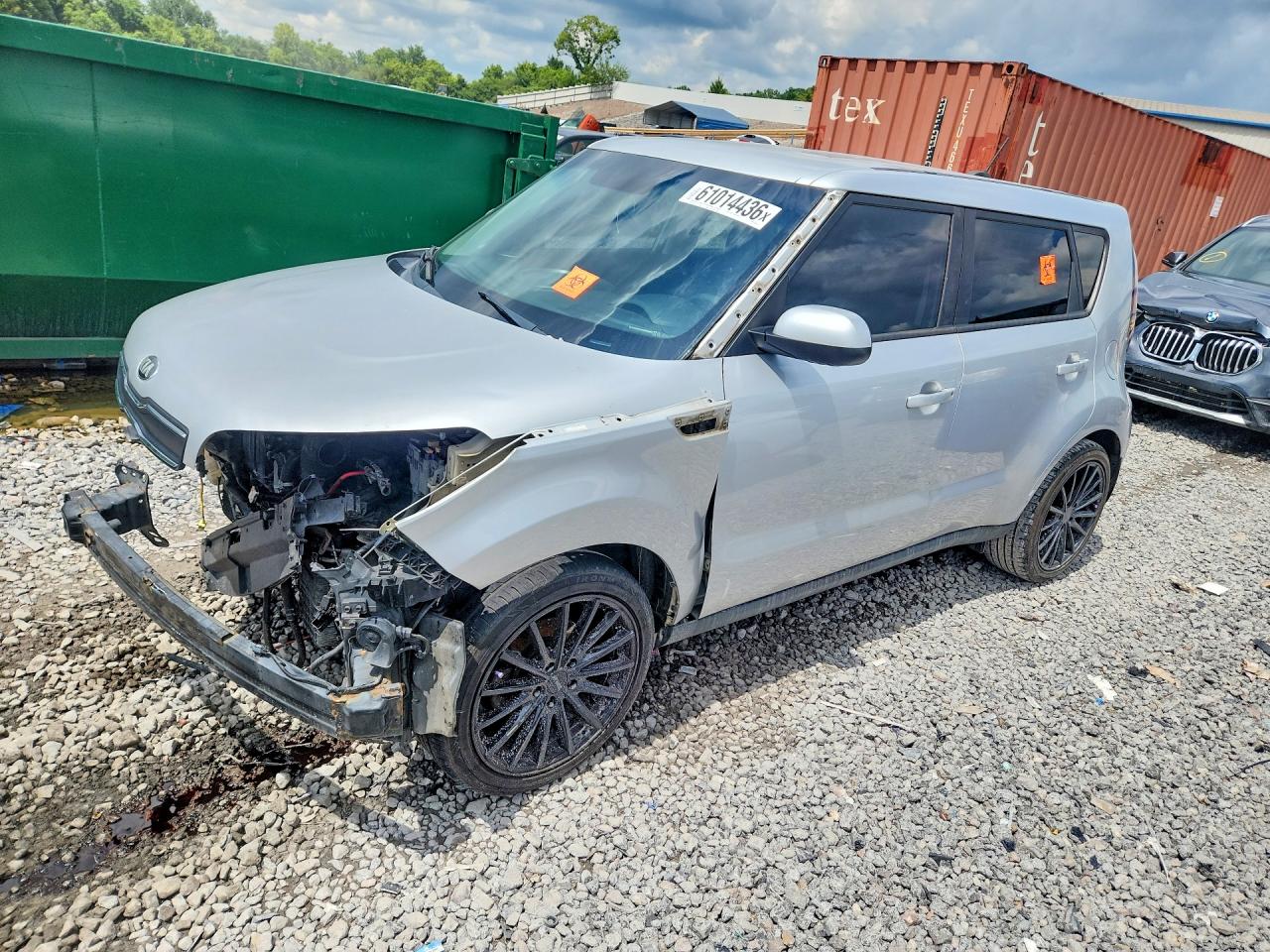 2017 Kia Soul, VIN KNDJN2A23H7458359 — Front end