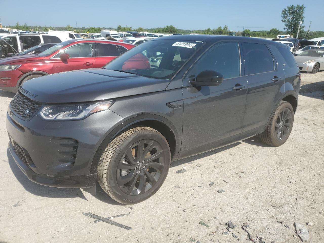 2025 Land Rover Discovery Sport SE R-Dynamic, VIN SALCL2FX4SH353634 — Front end