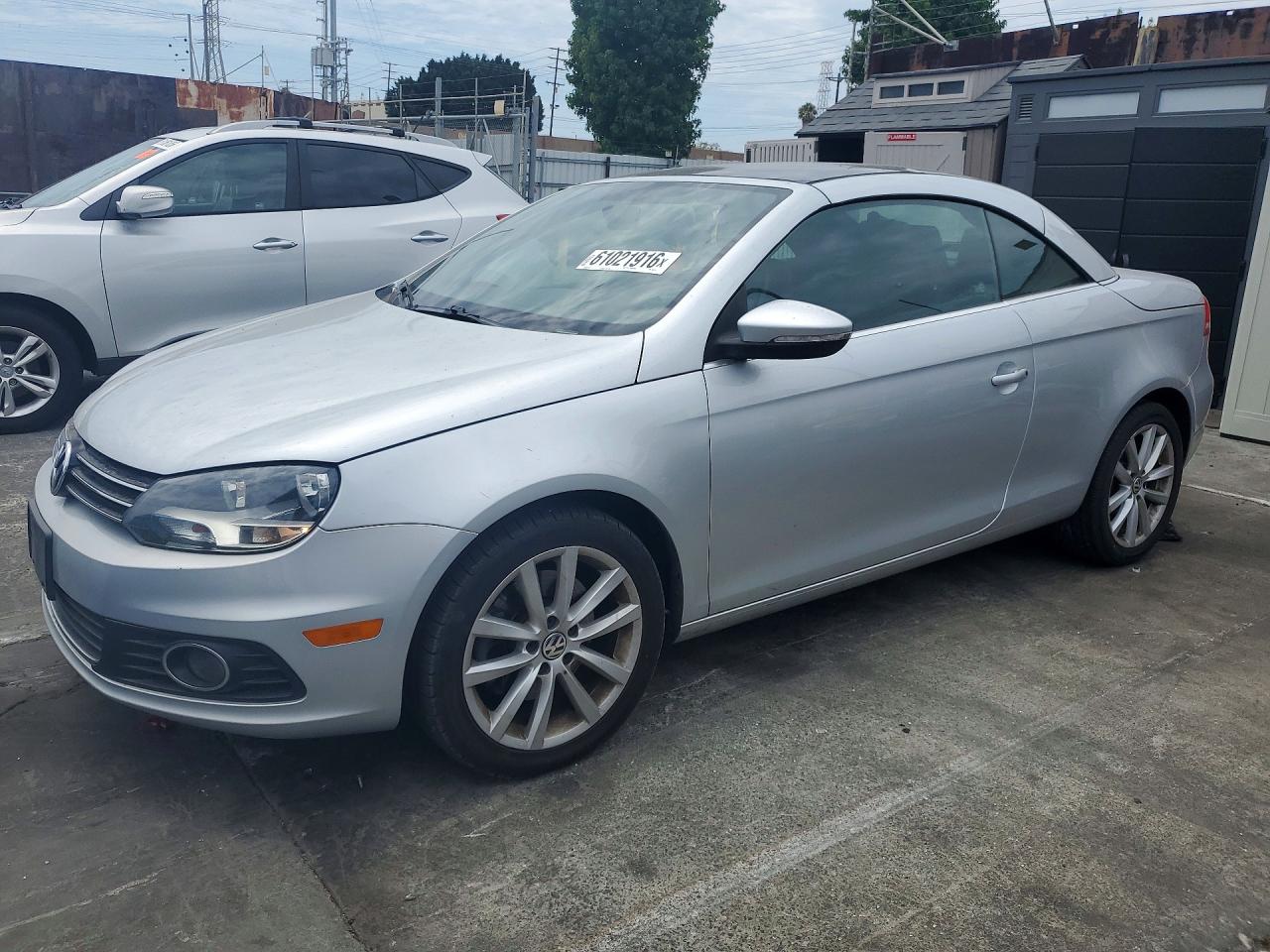 2012 Volkswagen Eos Komfort, VIN WVWBW7AH7CV000279 — Normal wear