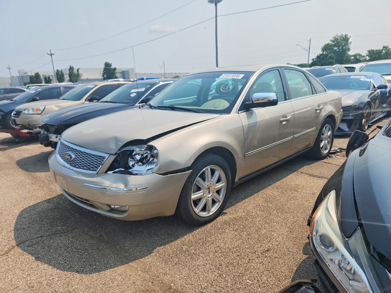 2006 Ford Five Hundred Limited, VIN 1FAHP281X6G144944 — Front end