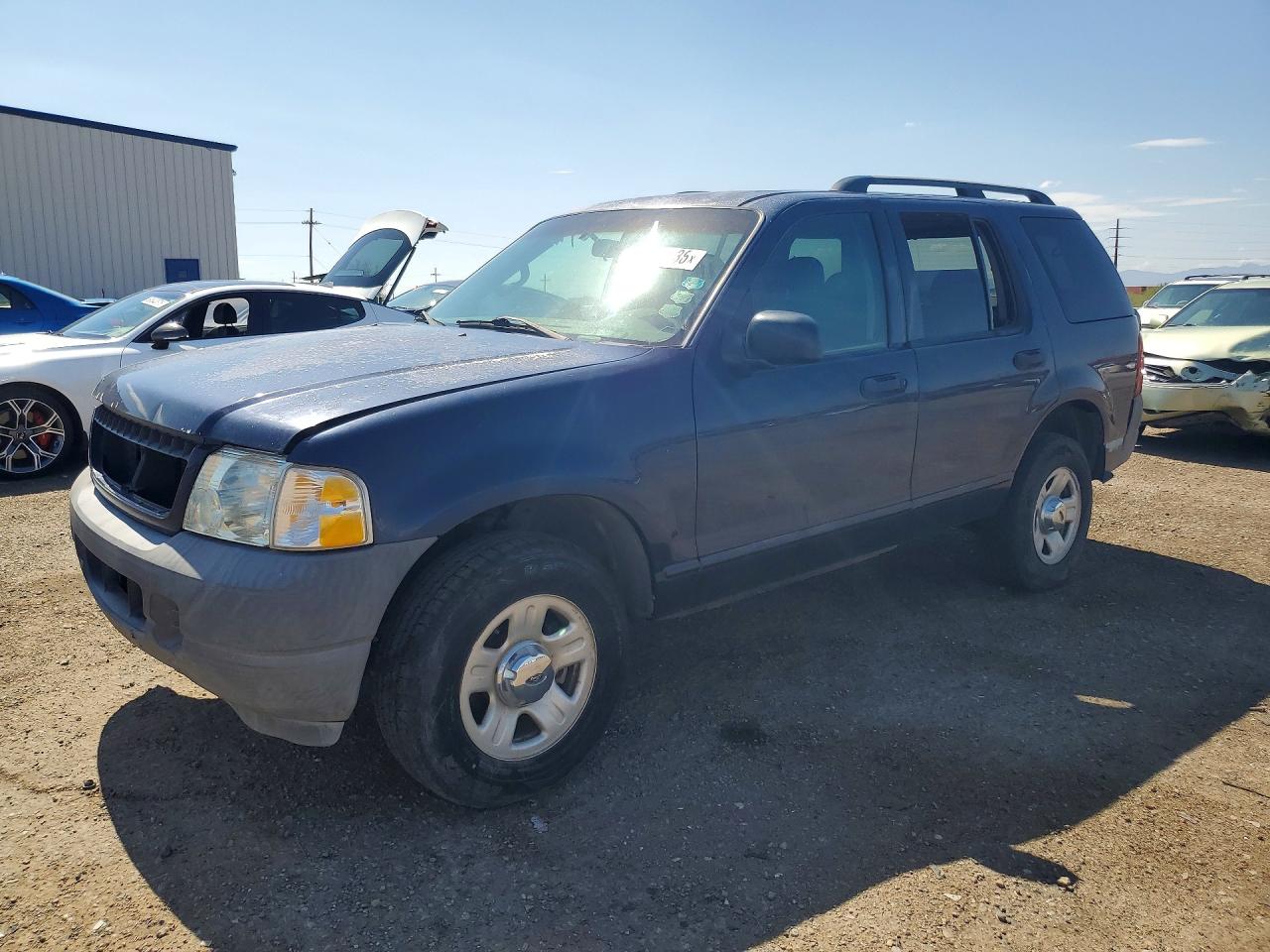 2003 Ford Explorer XLS, VIN 1FMZU62K13ZB01802 — Front end