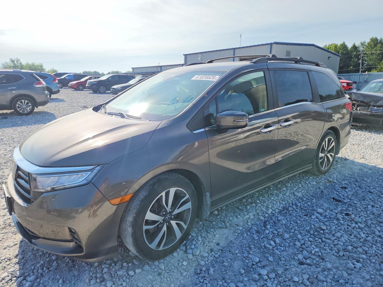 2022 Honda Odyssey Touring, VIN 5FNRL6H89NB052134 — Rear end