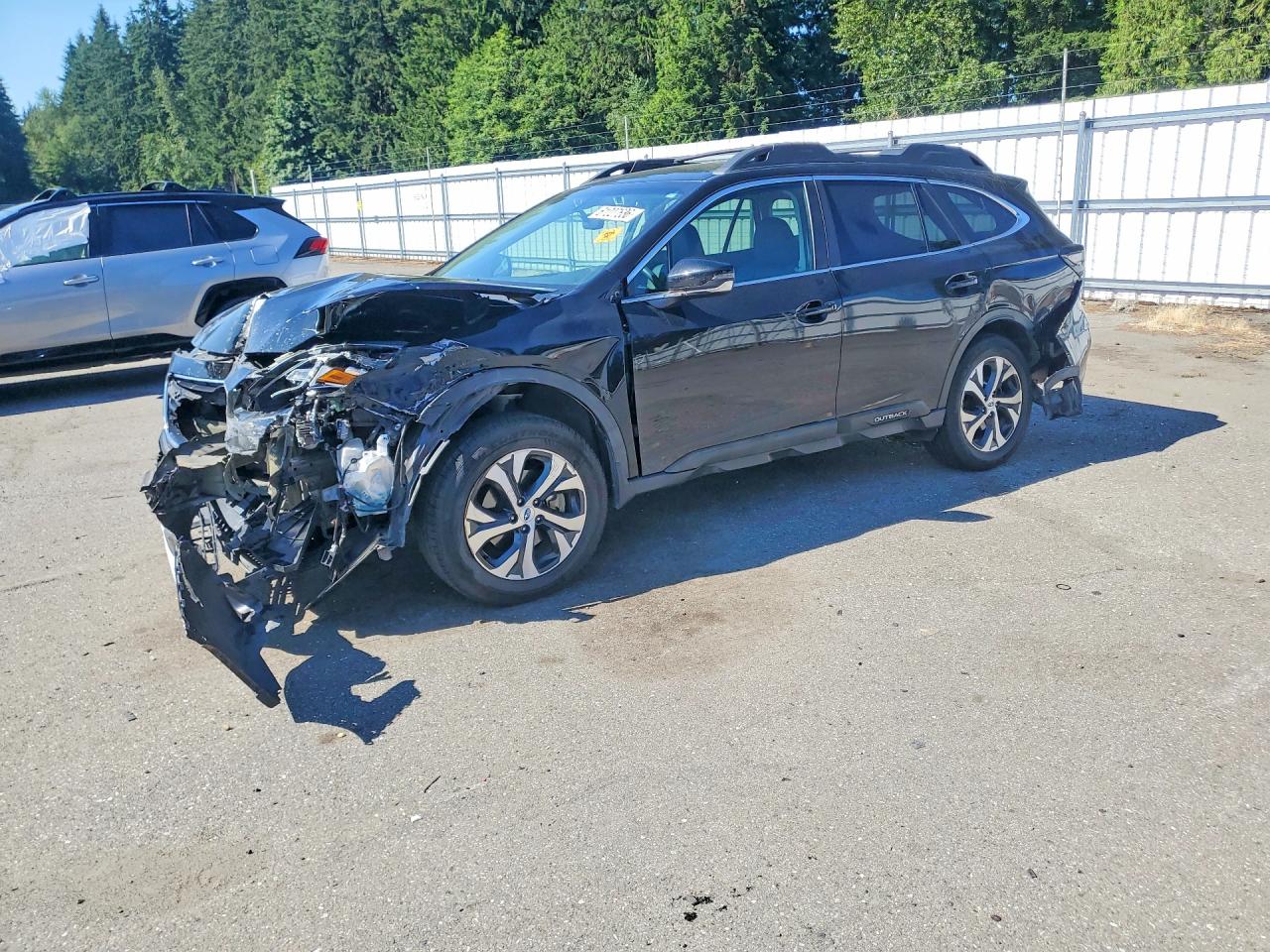 2020 Subaru Outback Limited, VIN 4S4BTALC6L3114675 — Front end