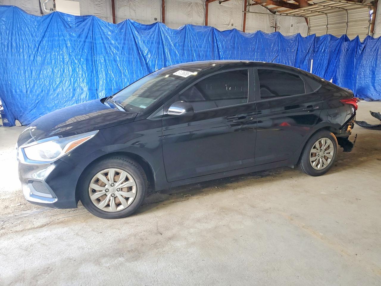 2018 Hyundai Accent SE, VIN 3KPC24A35JE009261 — Auction photo 1 of 4