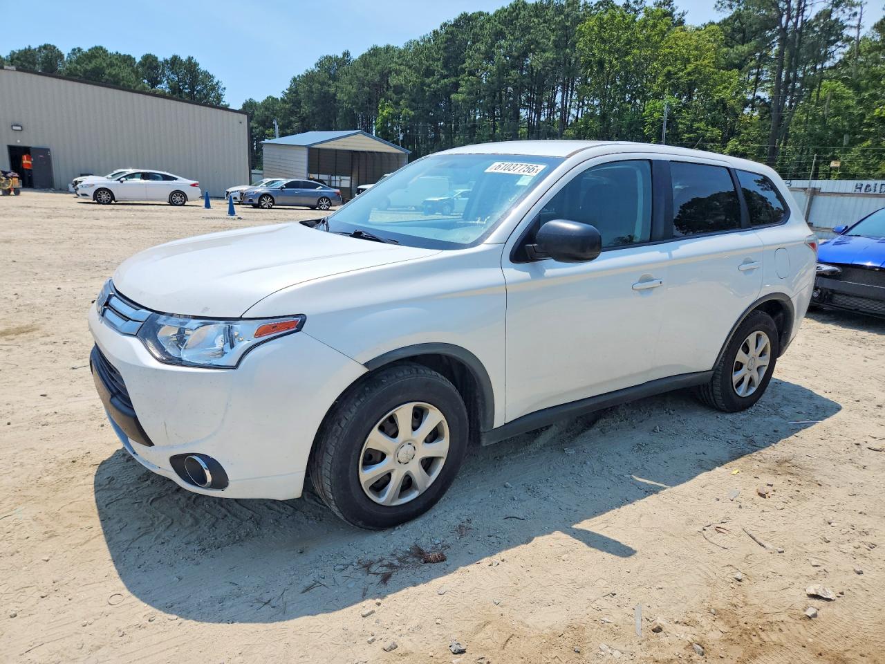 2015 Mitsubishi Outlander ES, VIN JA4AD2A37FZ004168 — Minor dents and scratches