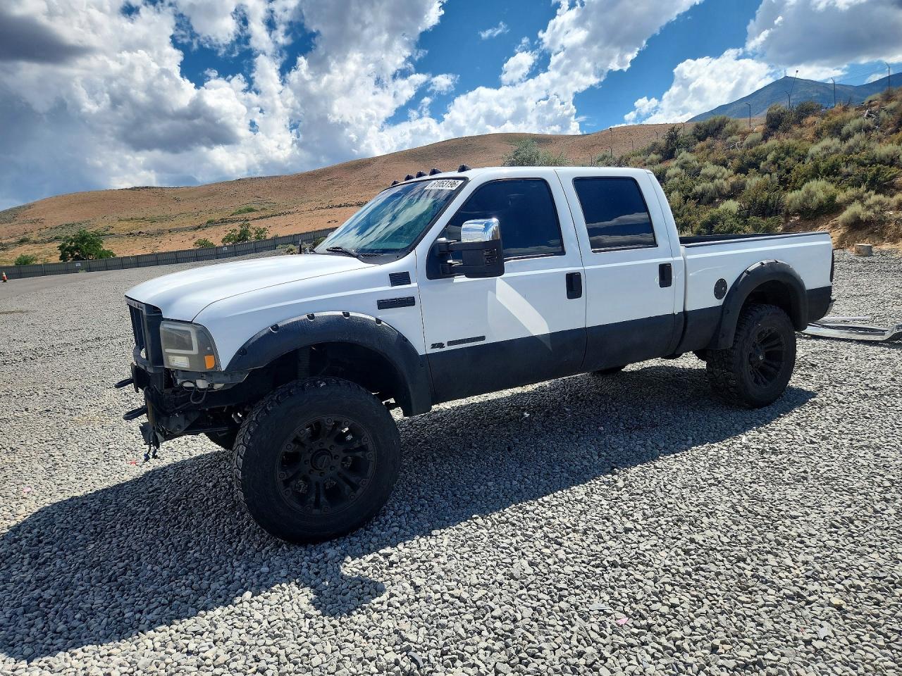 2001 Ford F-350 XL, VIN 1FTSW31F91EA57118 — Front end