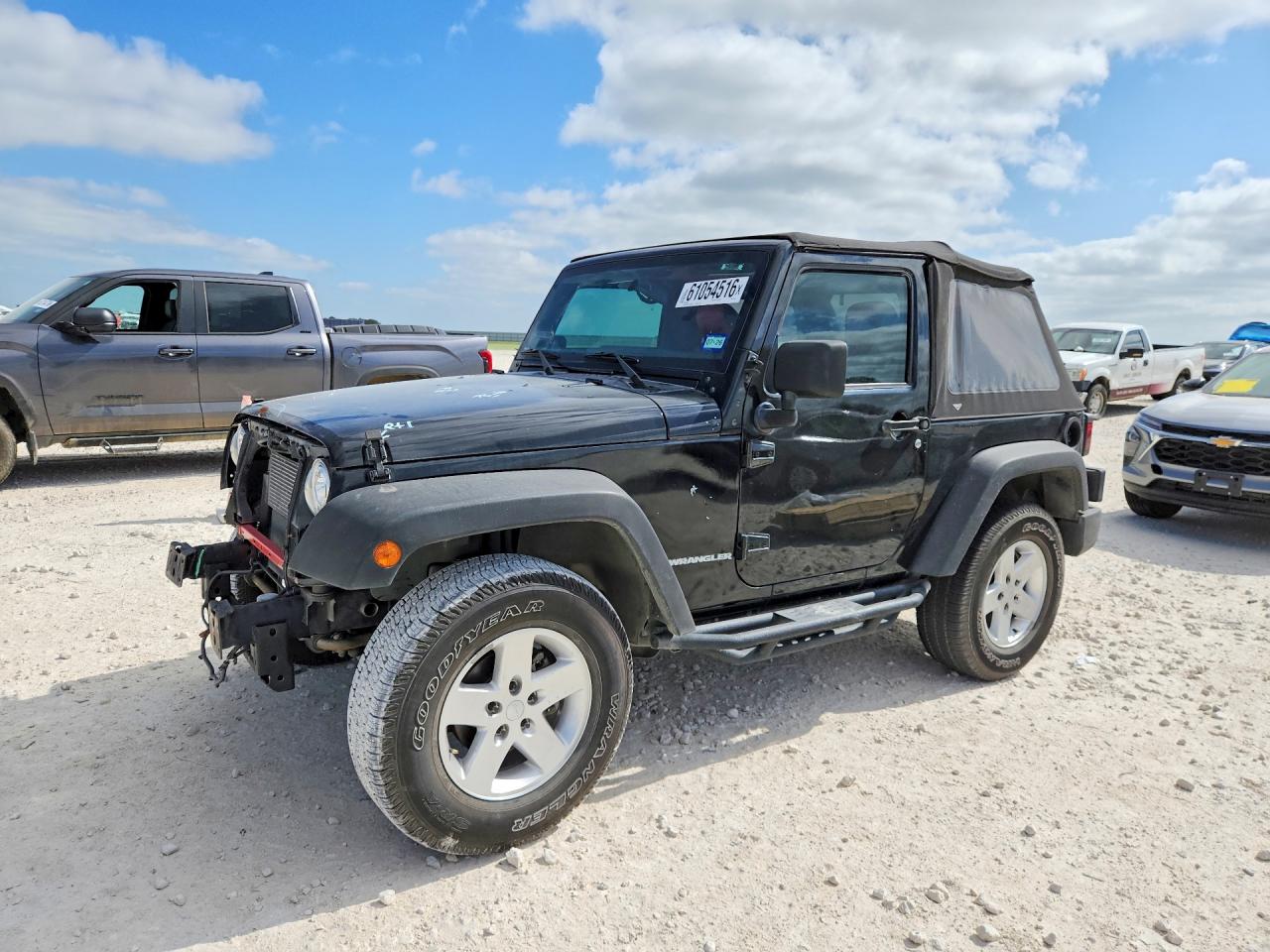 2017 Jeep Wrangler Sport, VIN 1C4GJWAG3HL735771 — Front end
